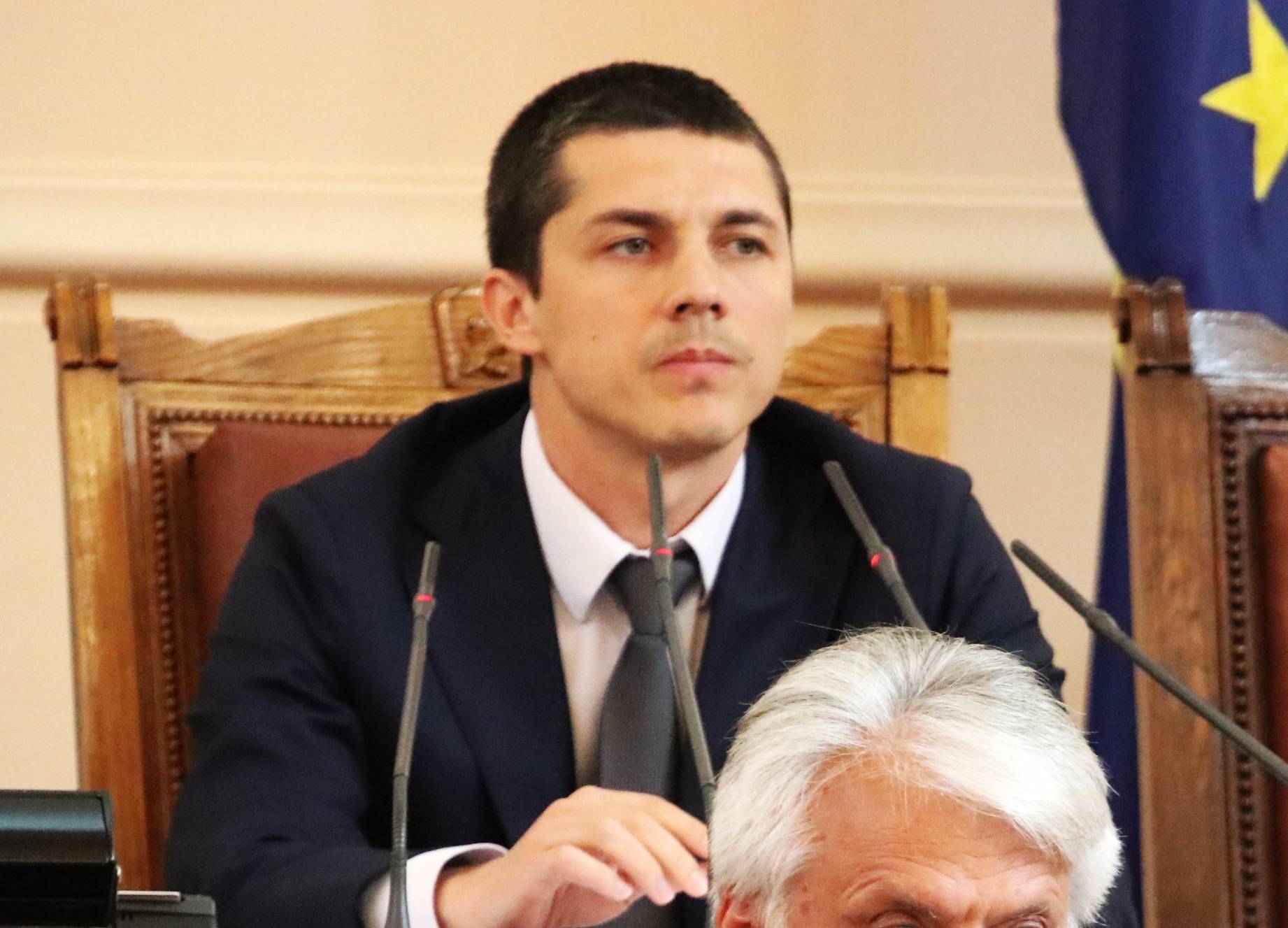  Мирослав Иванов 